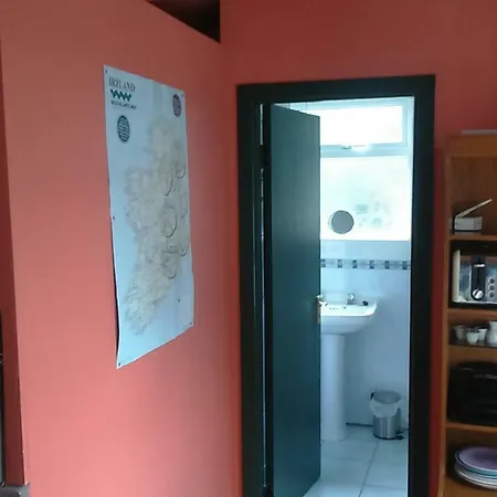 Cosy Lakeside John's Hollow *